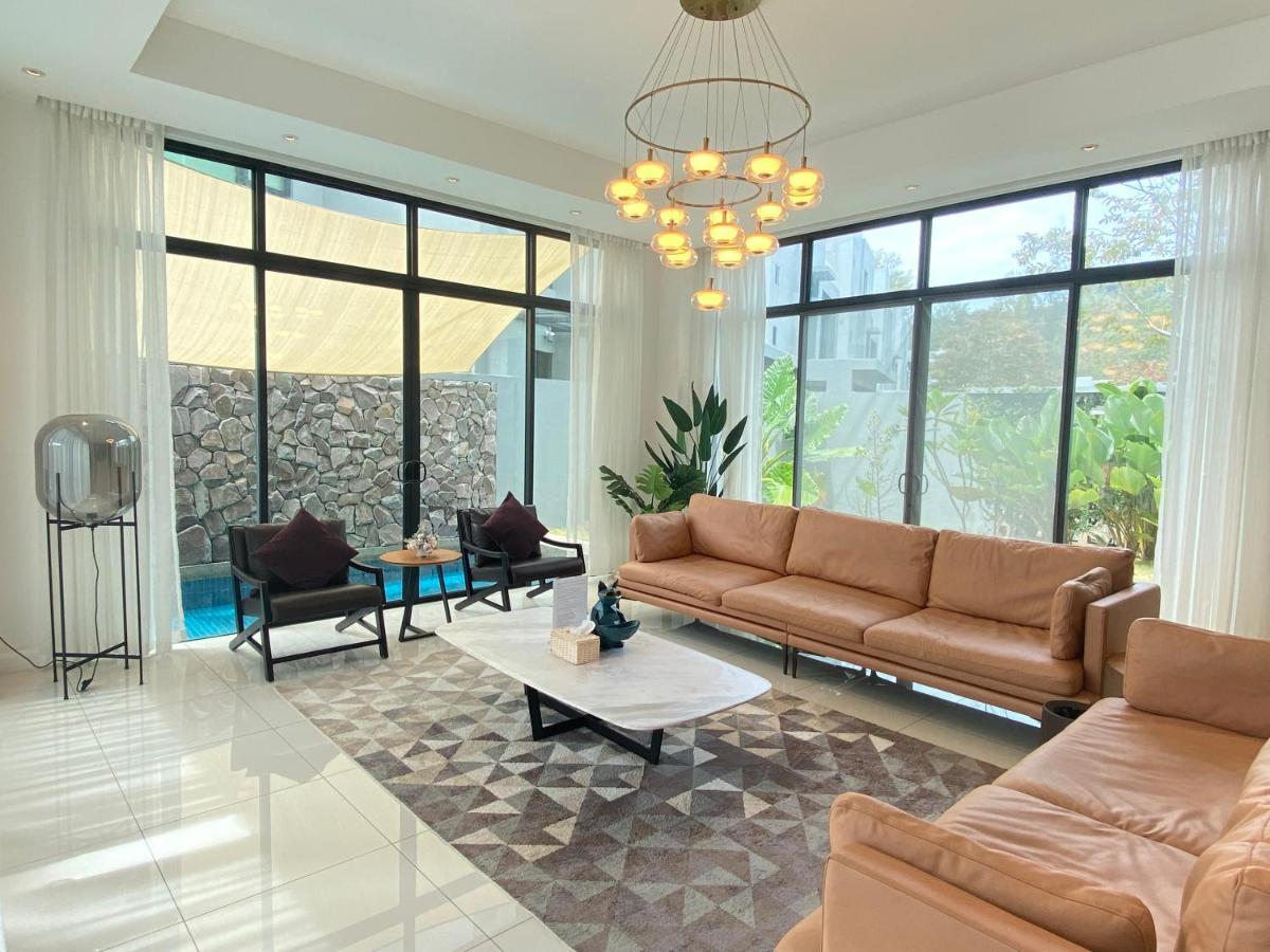 Molly Luxury Private Pool Bungalow茉莉的家豪华私人泳池别墅 Пантай-Сенанг Экстерьер фото